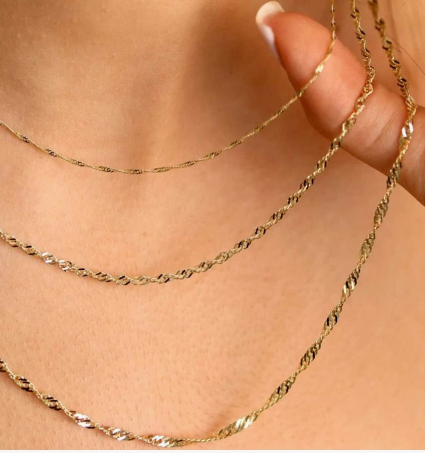 Gold Singapore chain in different lengths