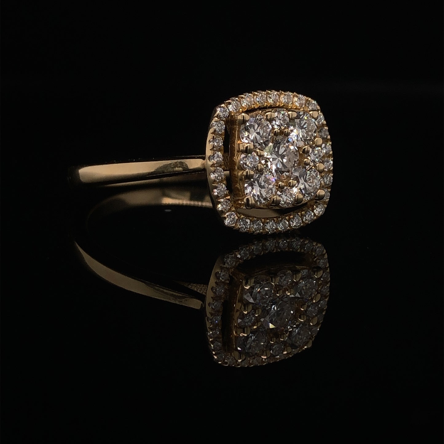 female diamond promise ring 
