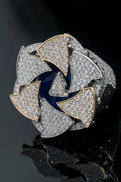 NAR rings